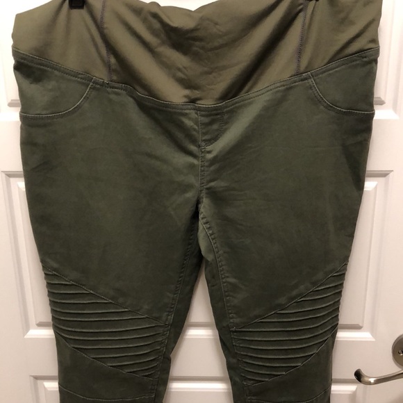 NWT ISABEL MATERNITY Olive Green Jeggings Crossover Panel Tapered Moto Pants - Picture 2 of 6
